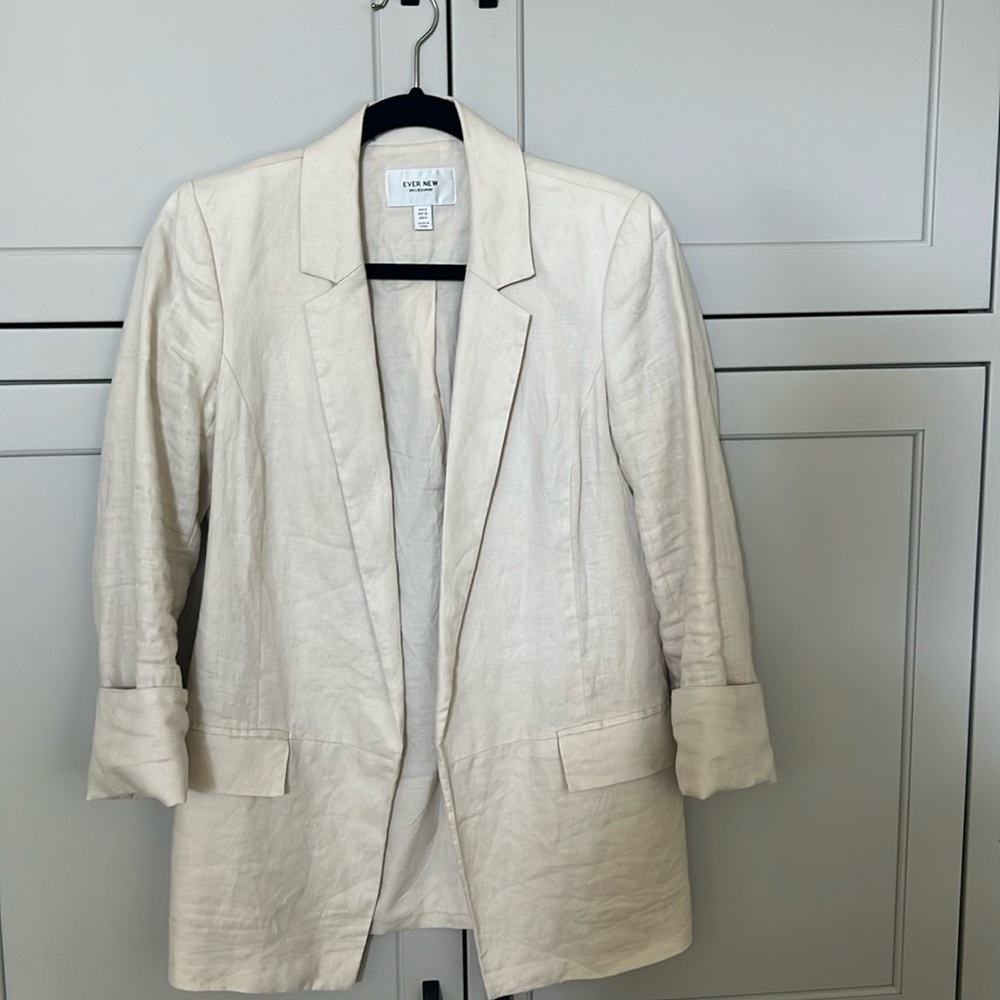Linen blazer in oat color